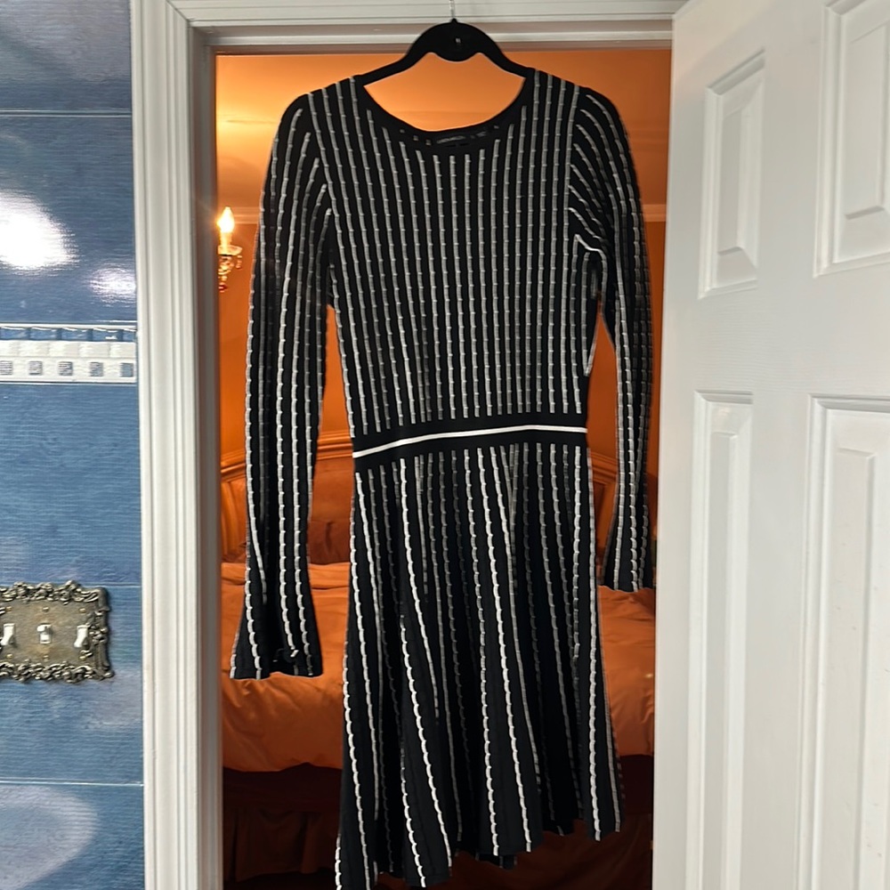 Karen Millen size s.